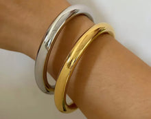 Cargar imagen en el visor de la galería, Clásic Silver Large Bracelet
